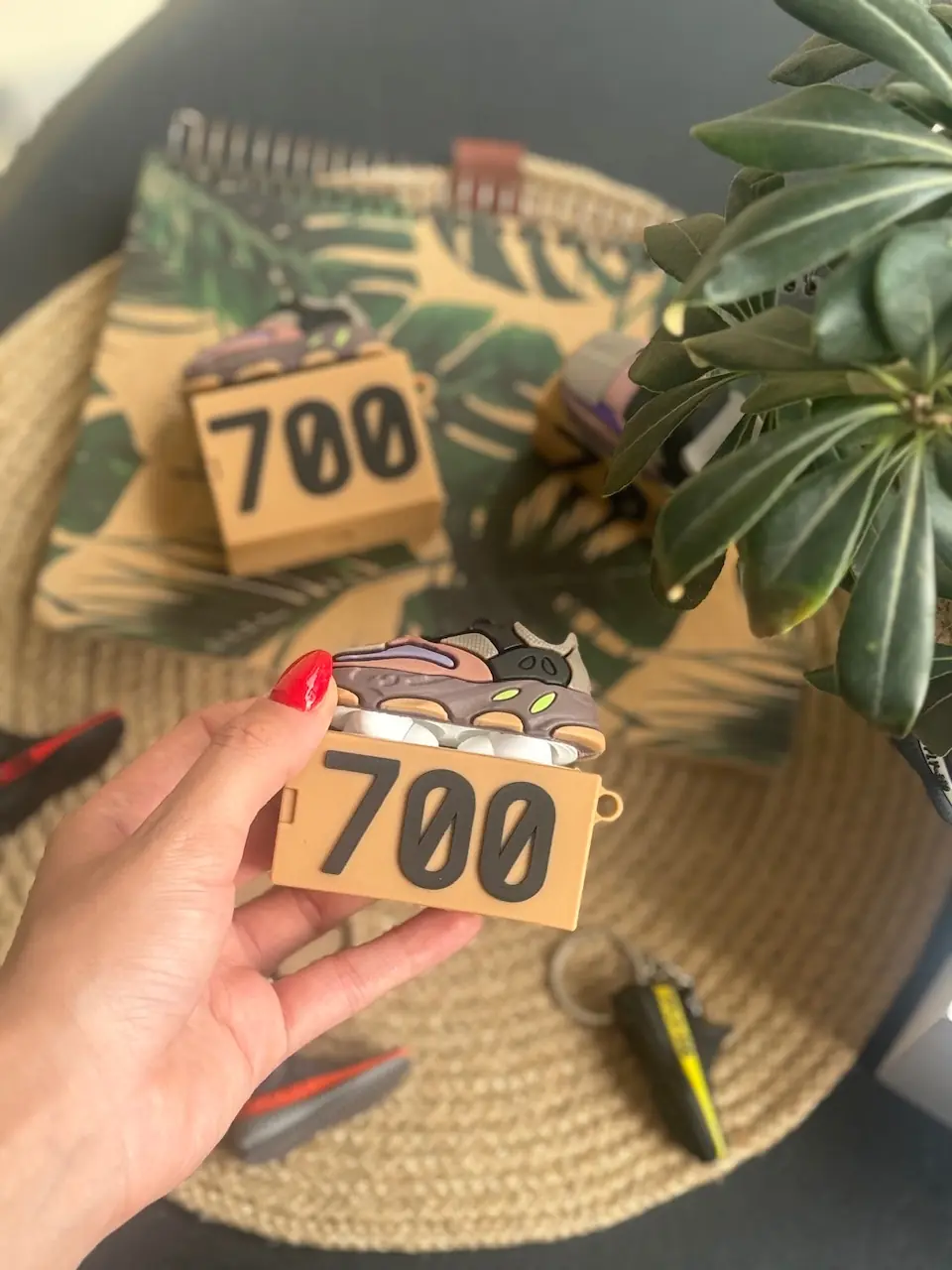 0491ba کاور ایرپاد Adidas YEEZY 700 (کدa0076) - Image 1