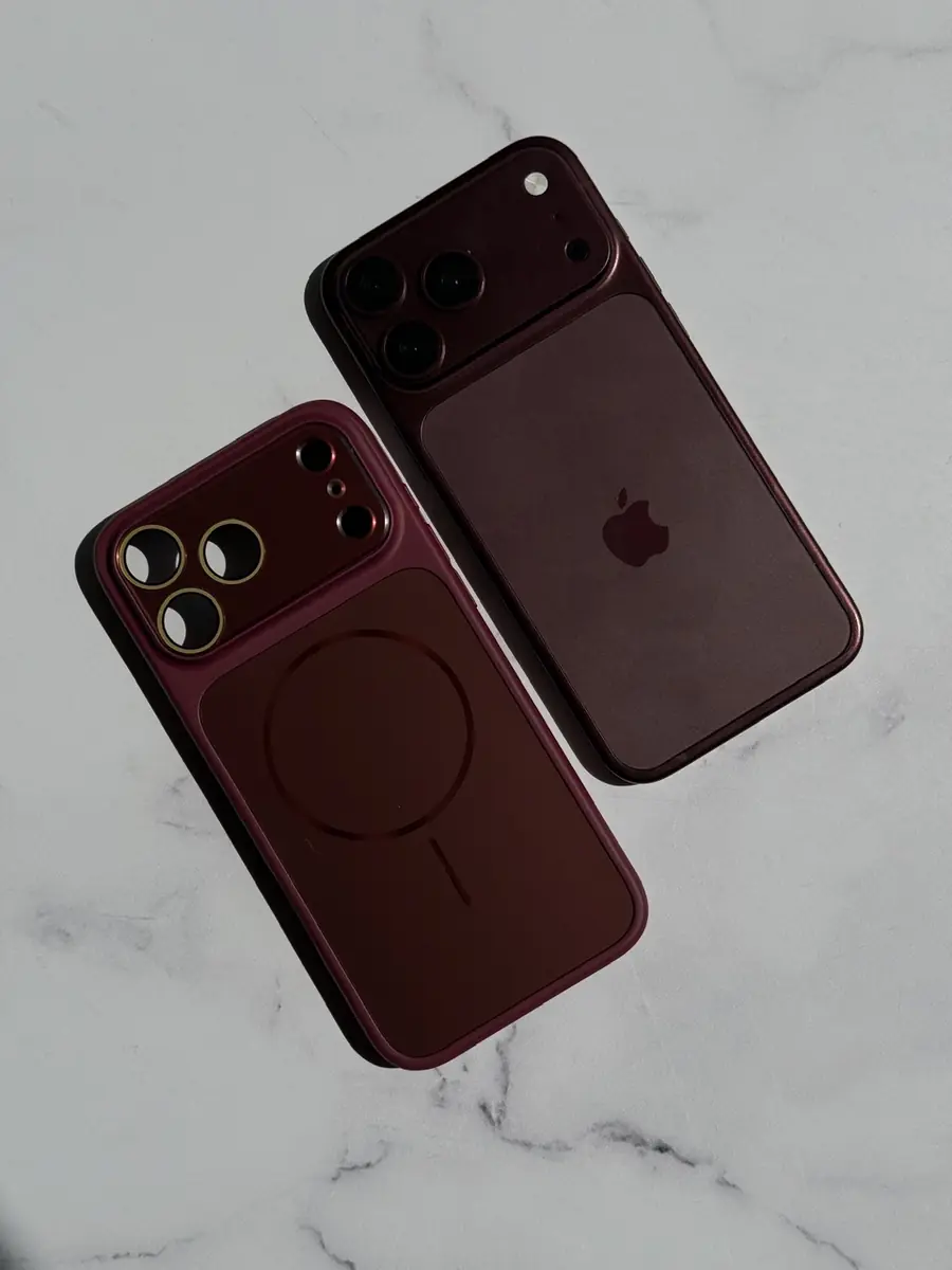 cf0ee5 قاب PVD Burgundy با مگ سیف (تبدیل آیفون ها به سری 18) (کدC2314) - Image 1